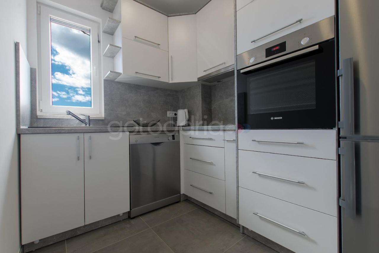 Sea View Apartments Diana Makarska Eksteriør billede